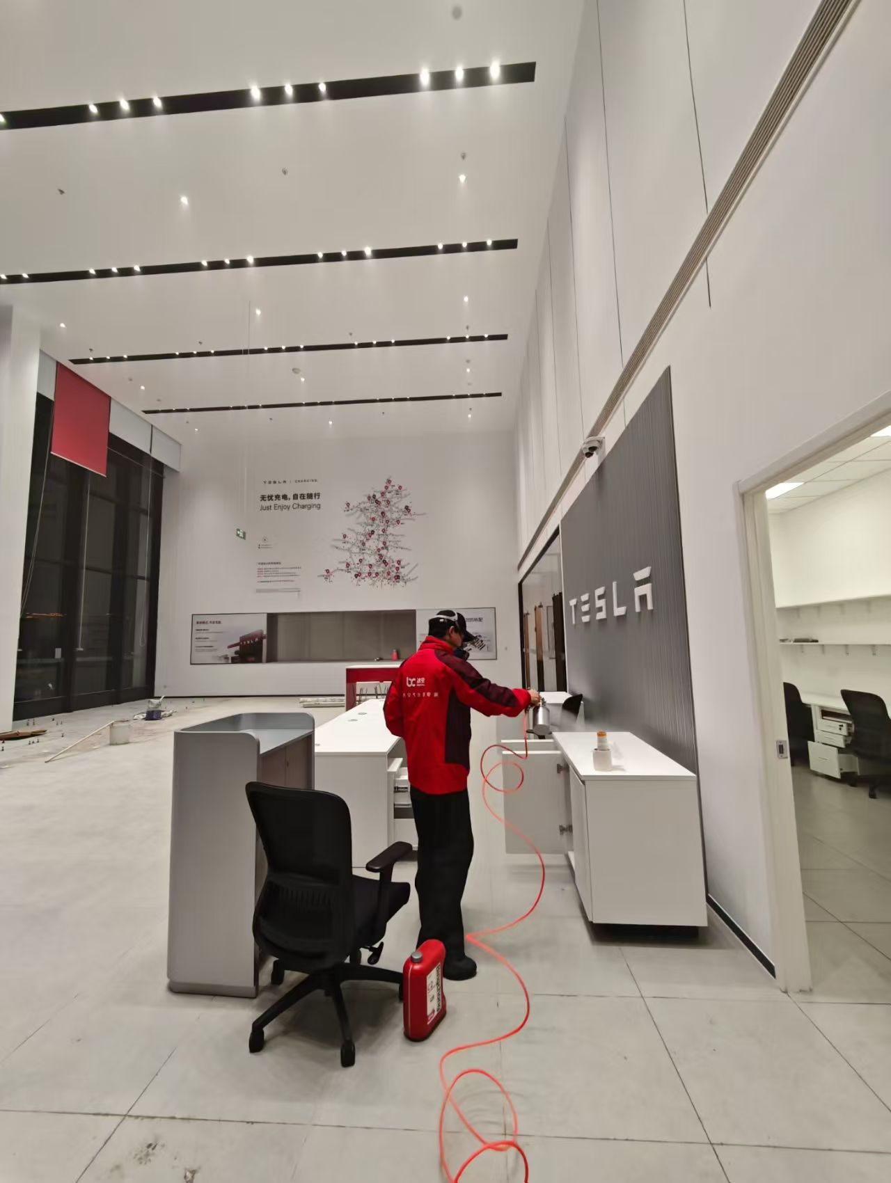 特斯拉交付中心甲醛治理