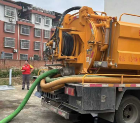 老旧小区下水道疏通时有哪些特别注意事项呢？