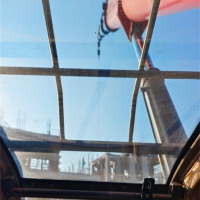 除了吨位，吊车臂长和作业半径对租赁