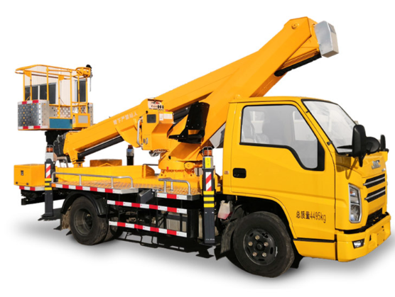 高空作业车出租行业的服务标准与安全规范您了解吗？