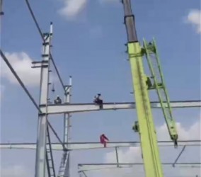 为什么说自贡吊车出租行业是建筑业的晴雨表？