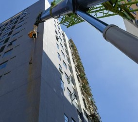 查询本地吊车出租公司的联络方式，除了网络还有哪些可靠渠道？