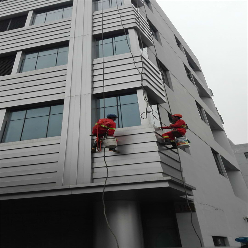 温州高空外墙清洗：专业团队，焕新如初