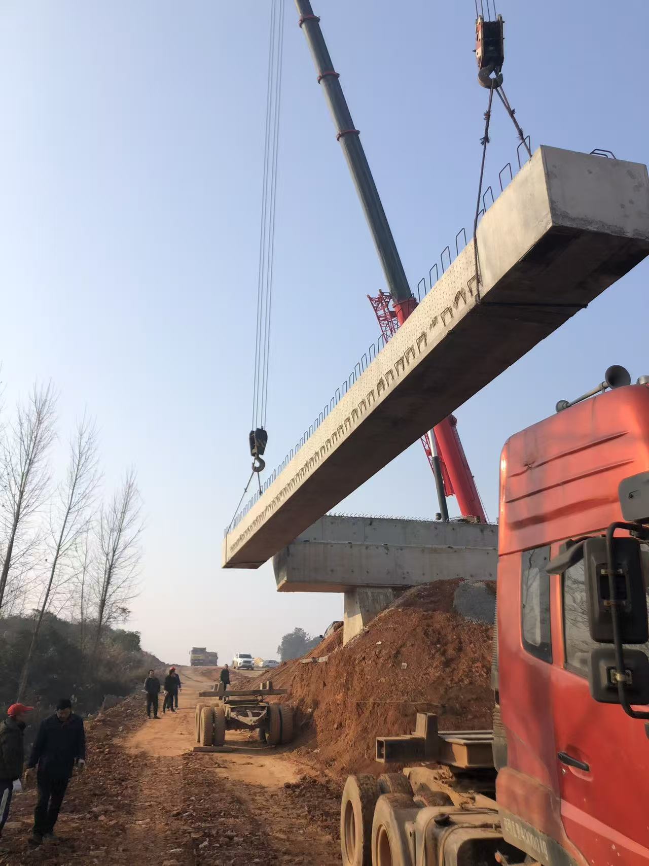 石门吊车：力量与美的完美结合-- 常德临澧县福欣吊装有限公司