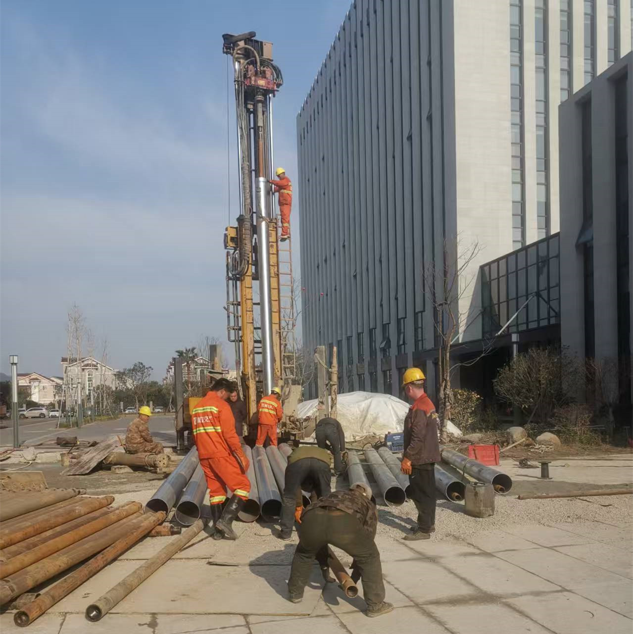 杭州打井钻水井技术解析：机械钻井vs传统打井，差距不止一点点