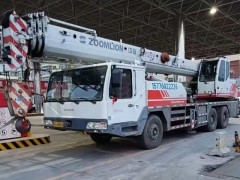 青冈吊车租赁的特点和适用范围是什么？