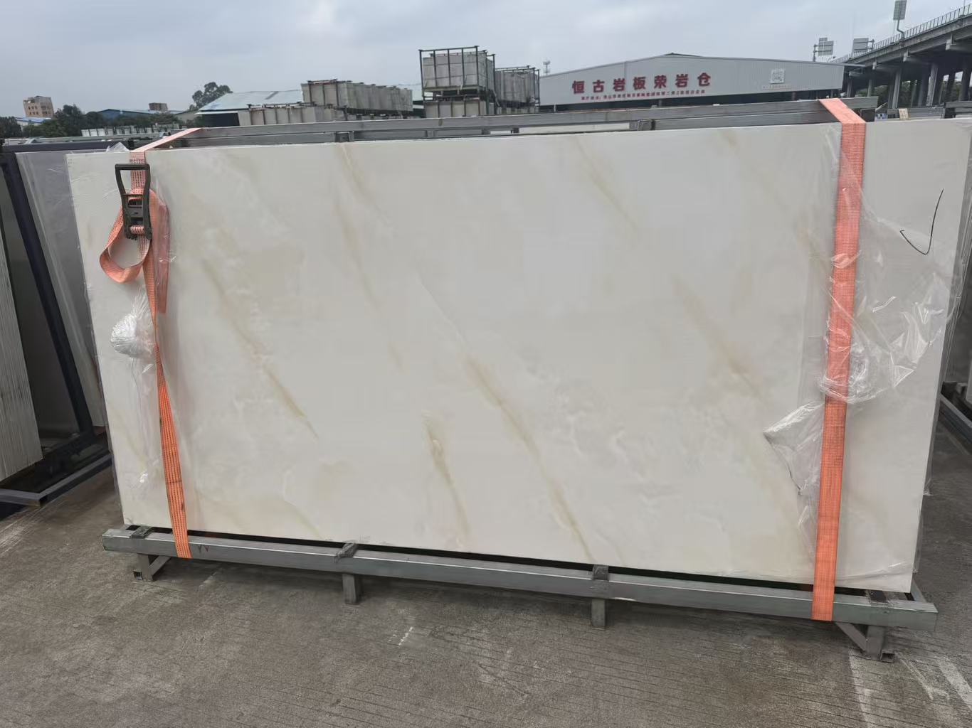 工装岩板批发爆款，抗菌耐磨，适配酒店/商场-- 佛山市集岩汇建材有限公司