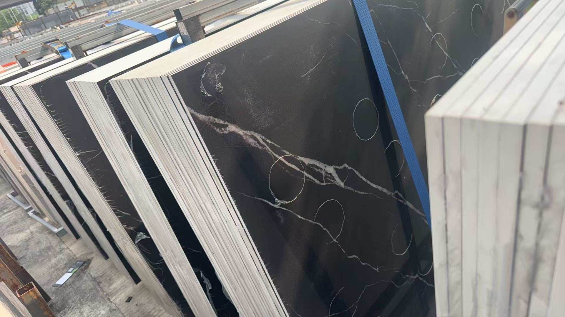 佛山岩板批发旺季备货指南，精准囤货-- 佛山市集岩汇建材有限公司