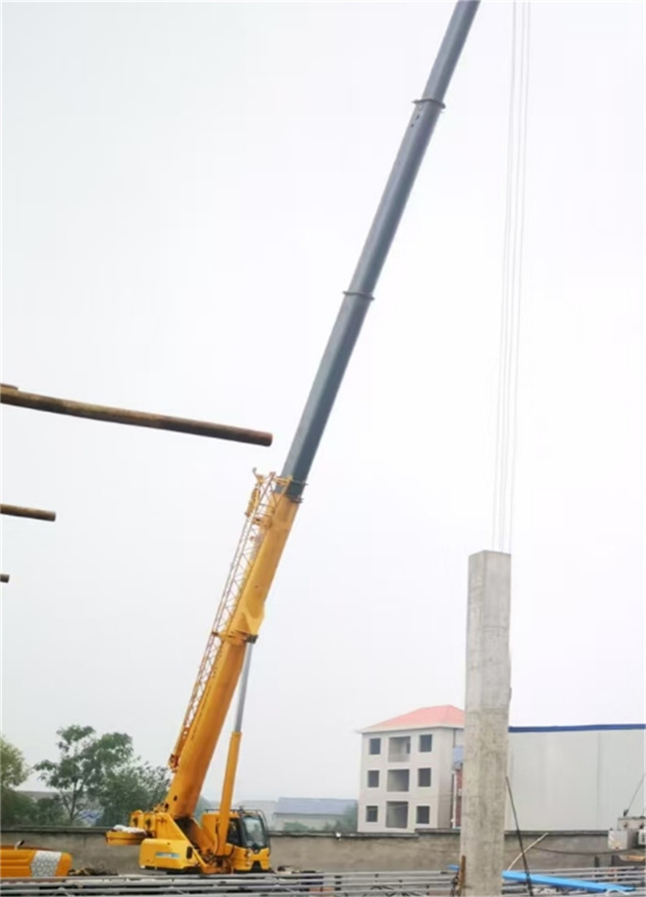 想在格尔木租赁300吨以上大吨位的吊车，哪家公司值得选择？