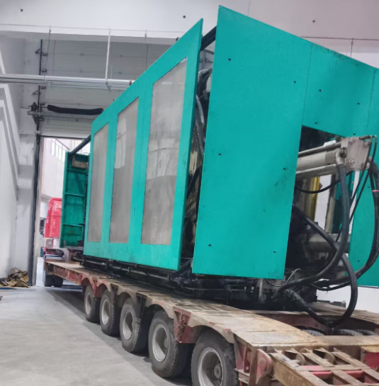 吊车在进行货物装卸过程中如何保证操作人员的安全？-- 丹阳市一峰吊车租赁服务部