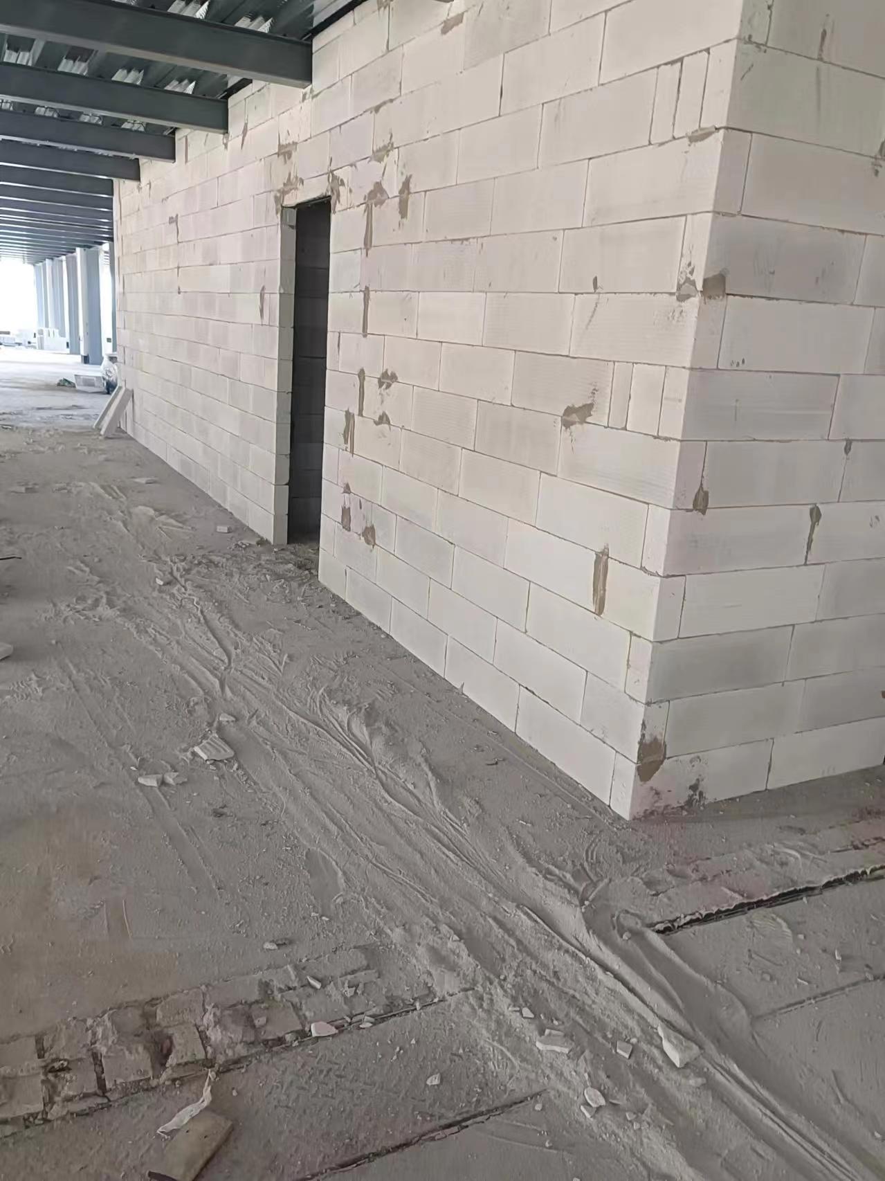 惠州办公楼加气砖隔墙-- 惠州轻质砖隔墙施工队