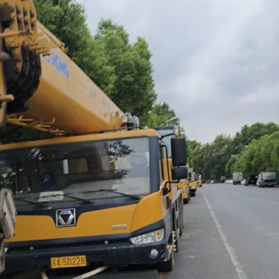 如何判断吊车司机是否专业？南京江北