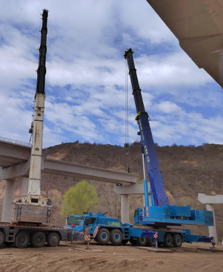 怎样通过吊车吊装技术缩短工程项目的施工周期？-- 庆阳市升腾吊车出租公司