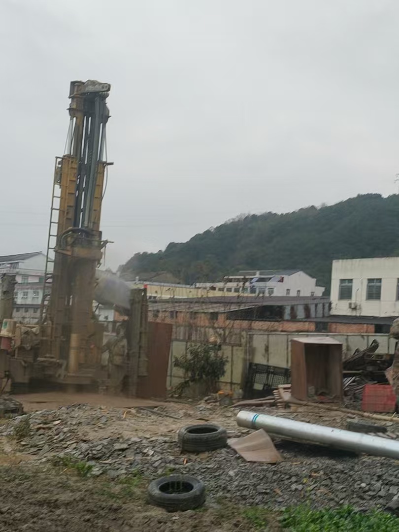 杭州钻井旋挖钻机打水井：标准化施工流程与质量控制