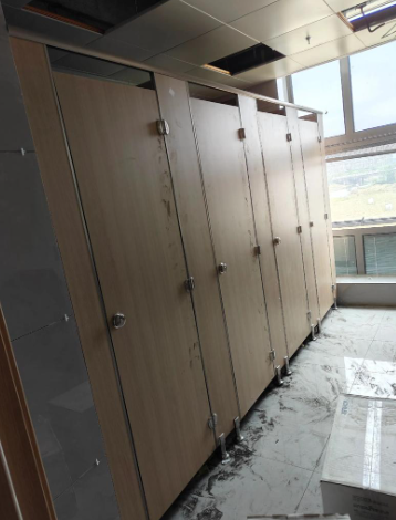 归纳蚌埠施工难点，安装卫生间隔断时如何做好防水处理？