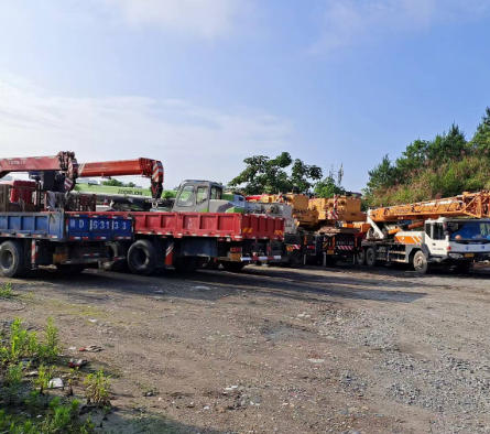 安福吊车租赁的机械臂杆多为矩形箱体结构-- 安福县全顺吊装有限公司