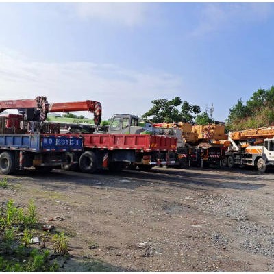 安福吊车租赁的机械臂杆多为矩形箱体结构