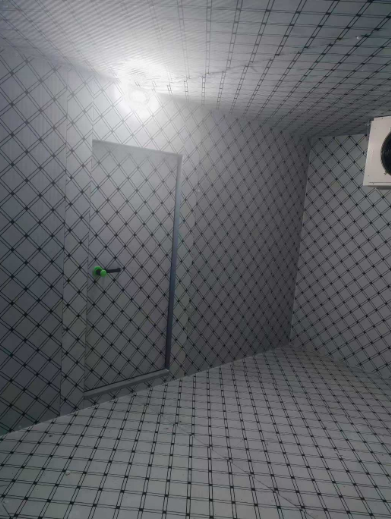 小型超市安装冷库，怎样才能兼顾节能与****制冷？