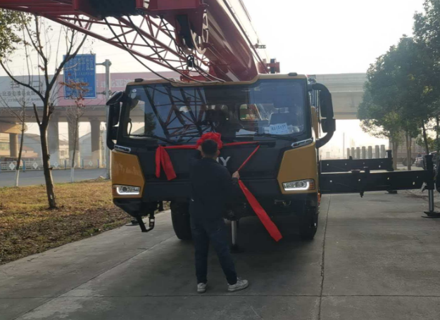 起重机绳卡接方法及技巧，小吊车转盘出现故障怎么办？-- 澧县福欣吊装有限公司 