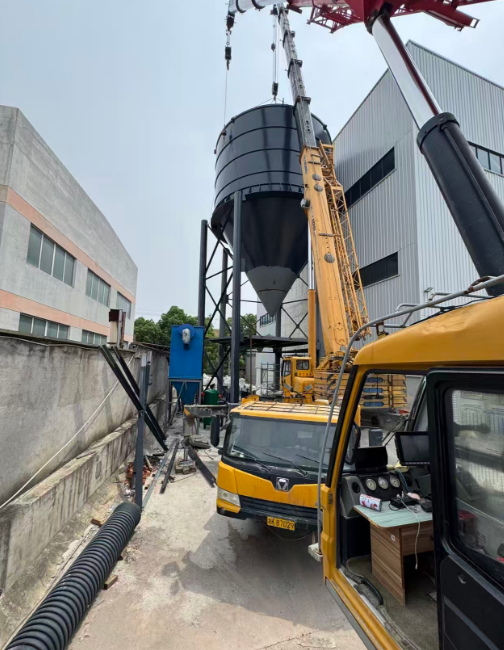 保护或限制臂架吊车臂架的大仰角非常重要-- 衢州市熊氏吊装工程有限公司