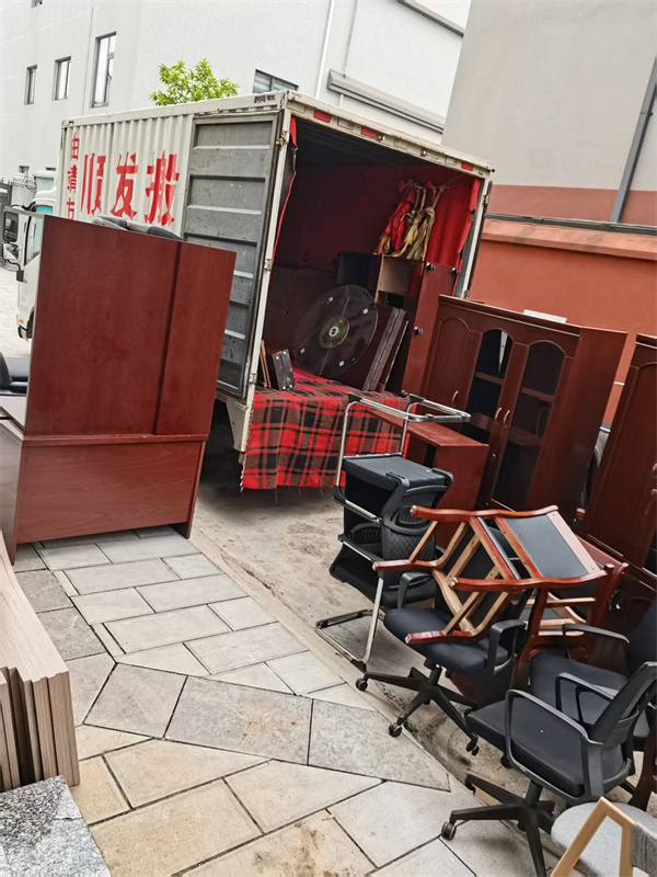 曲靖搬家公司如何解决板式家具拆装-- 云南曲靖顺发搬家公司