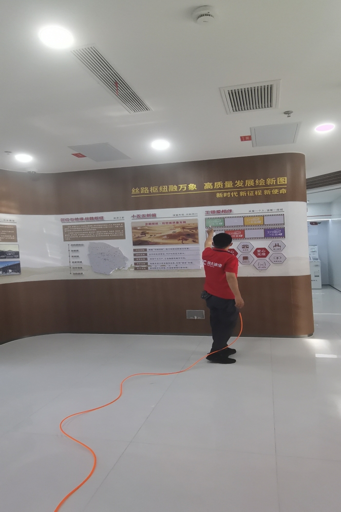 甲醛带来的危害是在潜移默化中形成，并不是立竿见影的！-- 新疆笨鸟创新环保科技有限公司