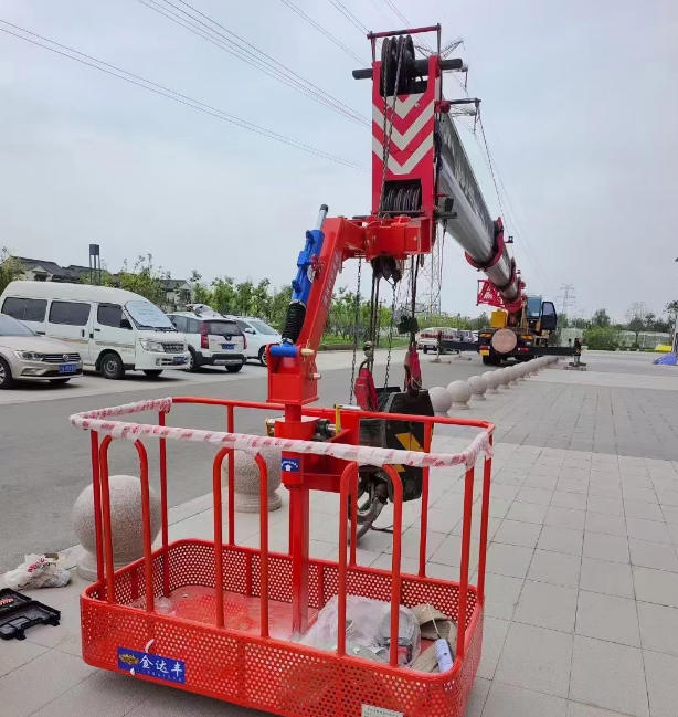 在临安租一辆25吨汽车吊租赁价格是每小时多少钱？-- 杭州临安奕柠机械设备租赁服务部