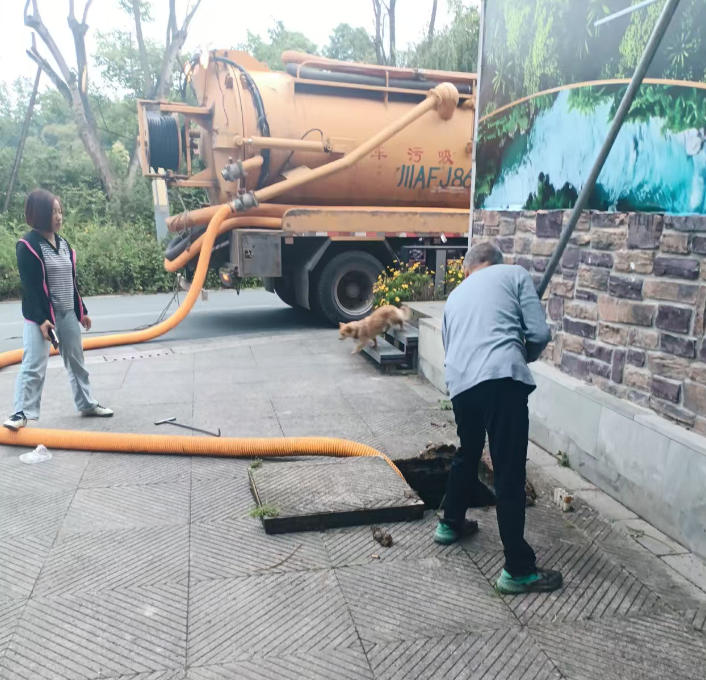 都江堰疏通管道教如何正确使用高压清洗机-- 都江堰市万通管道疏通服务部 