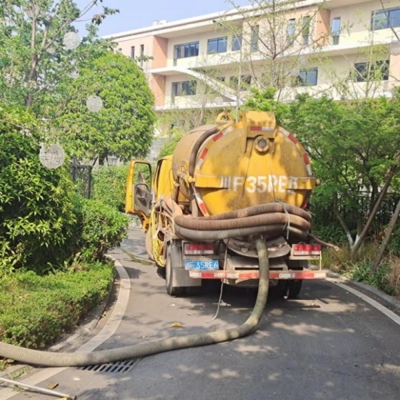 管道疏通359