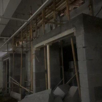 开州加气块隔墙门头上方墙体加固方案